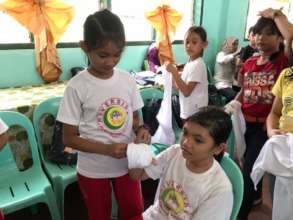 Little Nurses of Sulu get Red Cross 1st aid lesson