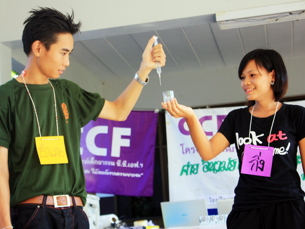 400 Youths Combat Teen Pregnancy in Thailand