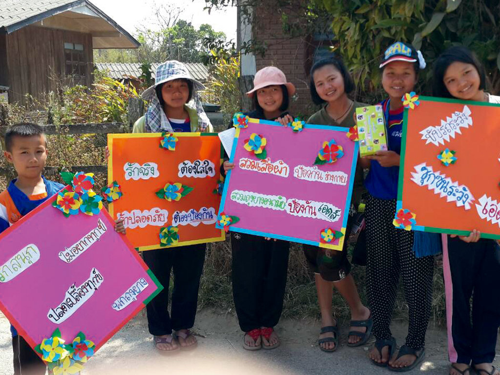 400 Youths Combat Teen Pregnancy in Thailand