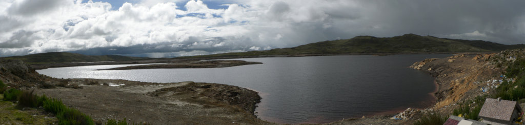 The lake Quilacocha is more acid than battery acid