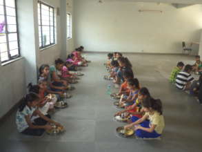 It' s Lunch Time for us!!!