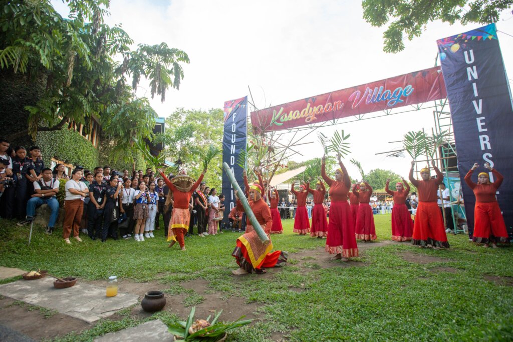 the "palihi" (blessing) to open the 75th celeb