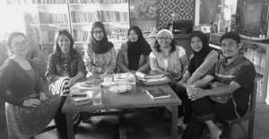 Sophia and YUM staffs in YUM Library