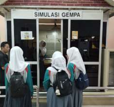 At Earthquake simulaltion area