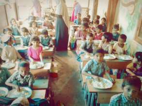 Students enjoying delicious Lunch - Welcome Party