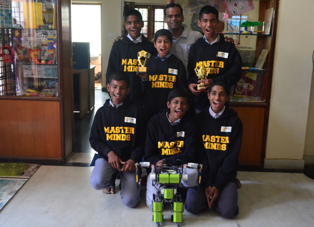 Support our Robotics Champs