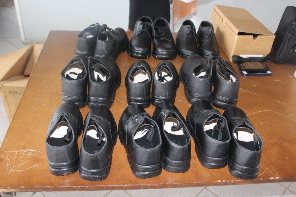 Help 30 Zimbabwean women and girls re-enter school