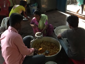 Distributing a nutritious meal
