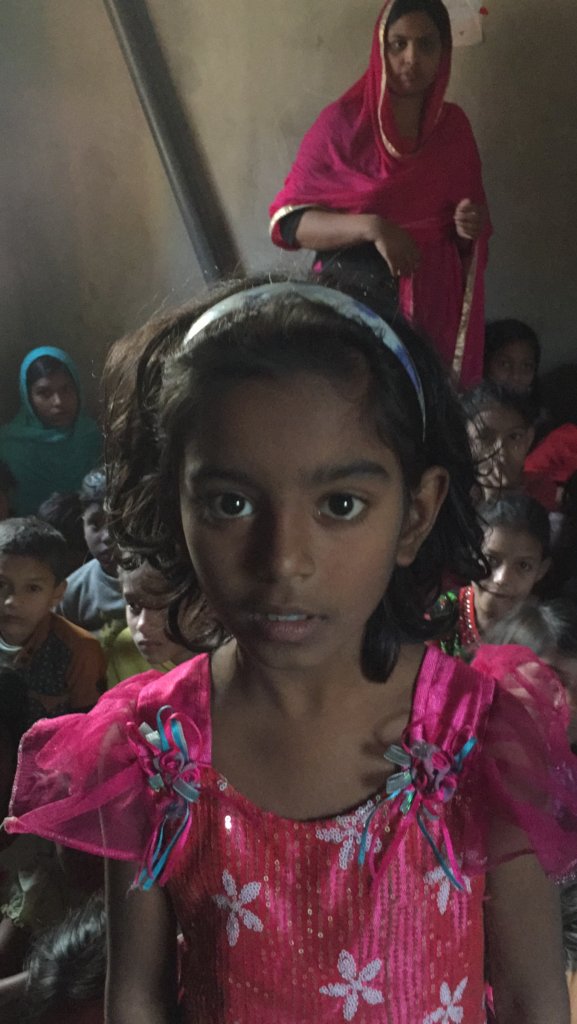 Send 2100 Children in Slums to Schools