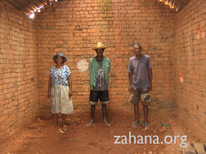 Building the grain storage building