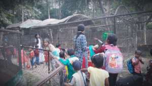 Shikha with the kids in the zoo