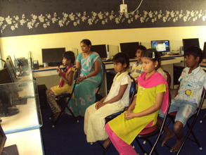 Children attending the online class