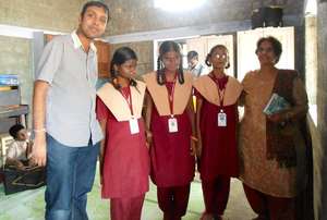 ESL tutor with IELC school children