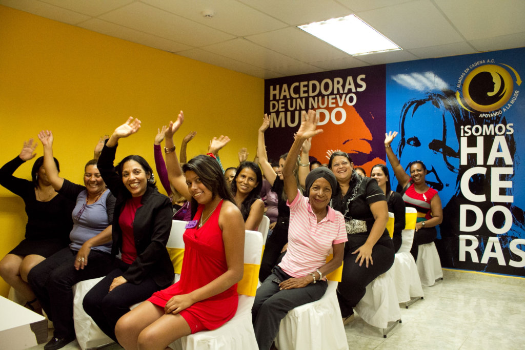 Help 900 women to beat poverty through technology
