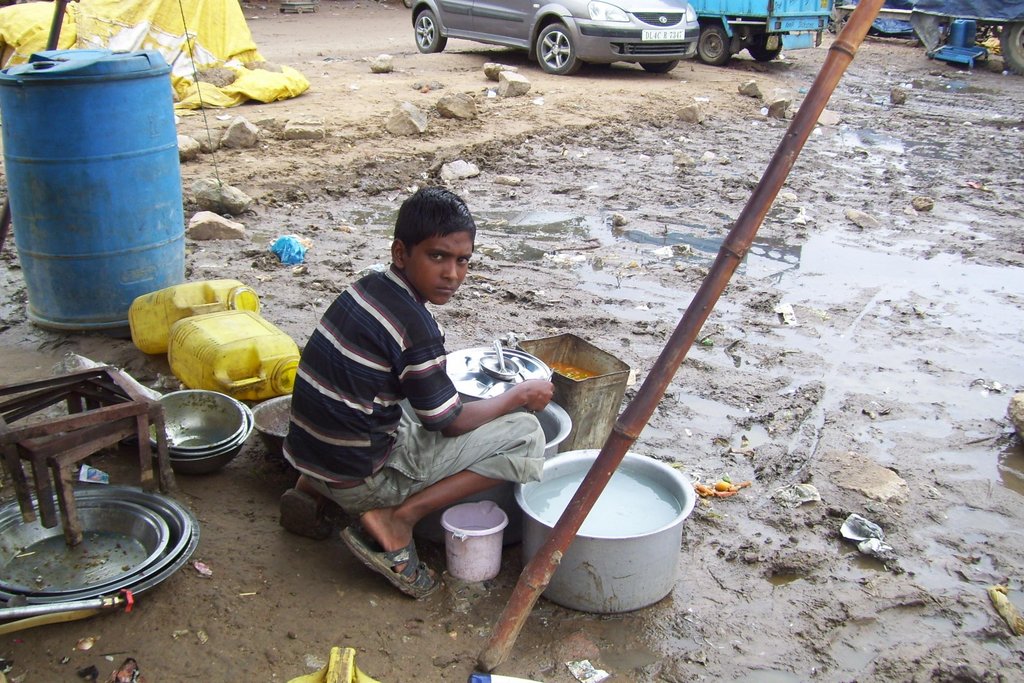 Providing primary education to 700 child labourers