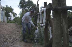 Clean running water in Xiquin Sanahi!