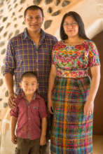 Roberto Peren and his family