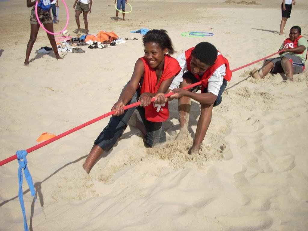 Ludwe and Onele work together on our team building