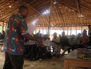 Prof. Didier Mbenga teaches agroforestry workshop