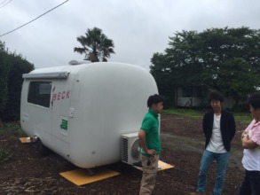 Picture 3 (Kitchen car loaned as a living quarter)