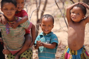 Ju'/hoansi Bushmen children
