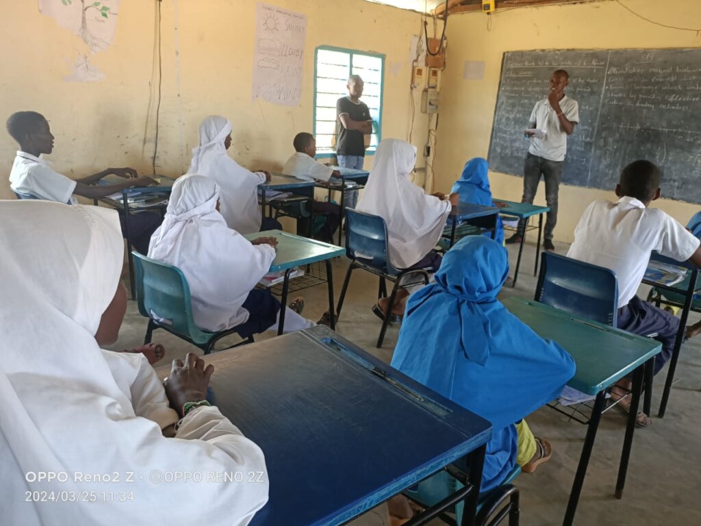 TRLF Team Lead giving a brief to students