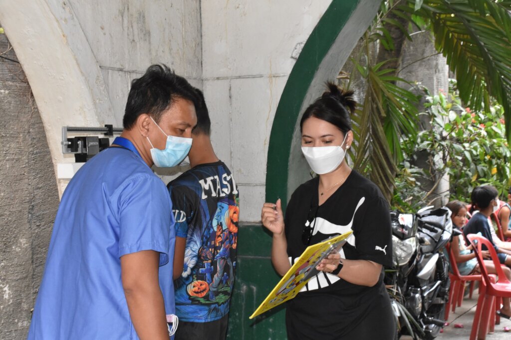 Provide primary health care for street children