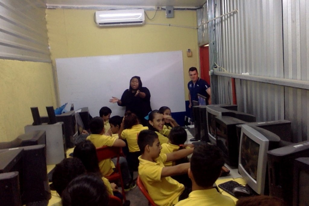 Introducing Technology to 300 Honduran students