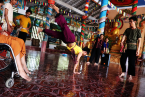 Students Show Off Their Dance Moves!