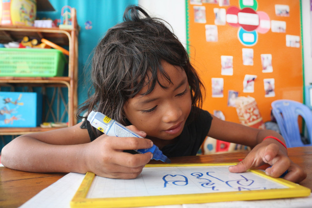 Learning to write in Khmer