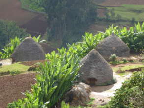 The lush village of Kalebo Laka