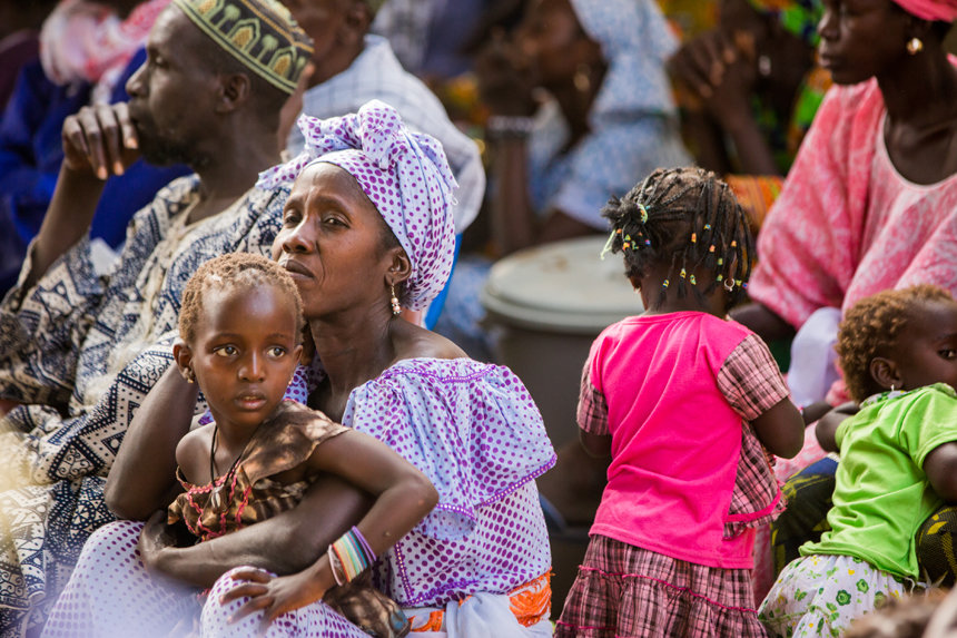 Educate girls and fight poverty in Senegal