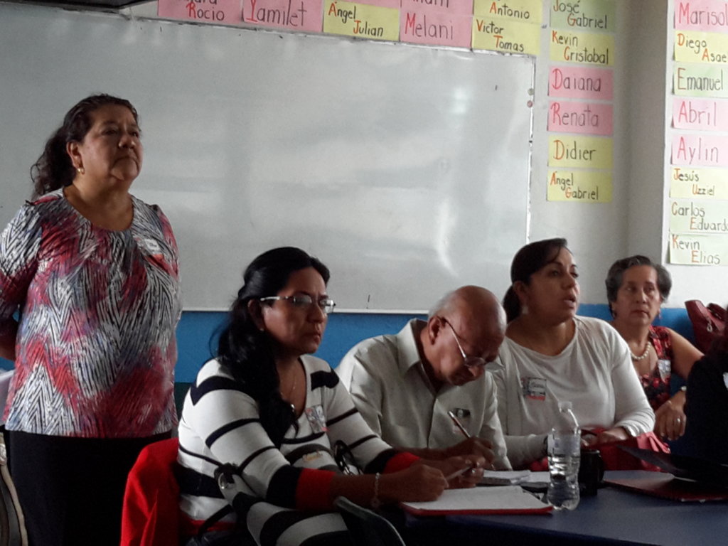 Support elementary school principals in Mexico