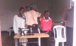 Ashirt Grace sew, two alongside learning from her