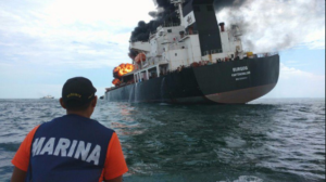 The oil tanker in flames. | Photo: Mexican Navy.