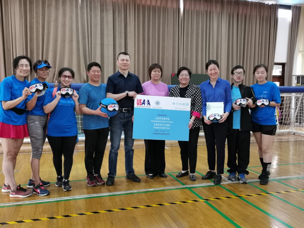 17. Group photo in Goalball Court