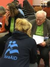 Volunteers working in Refugee Shelter