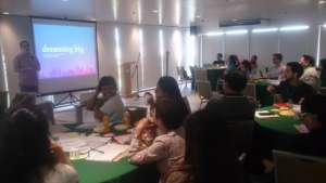 Participants listen to the "Dream Project Phils."