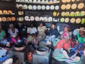 Nadi pot maker women