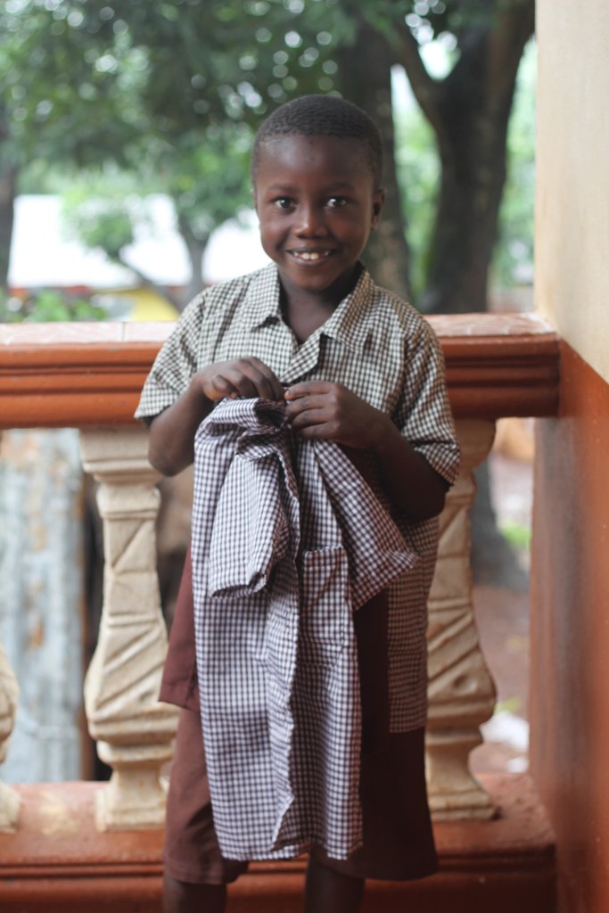 Help 40 Students Purchase Uniforms for School