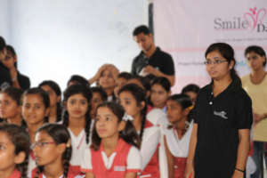 Volunteer Varsha during Smiley Days Workshop