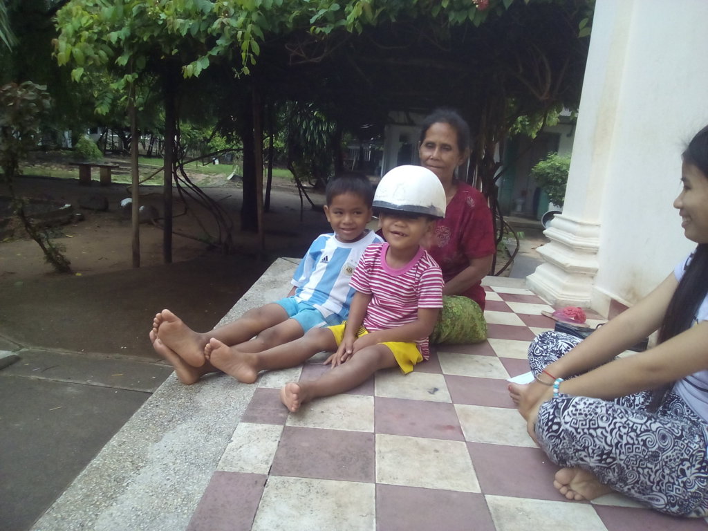 Help Somnang receive urgent medical care for HIV