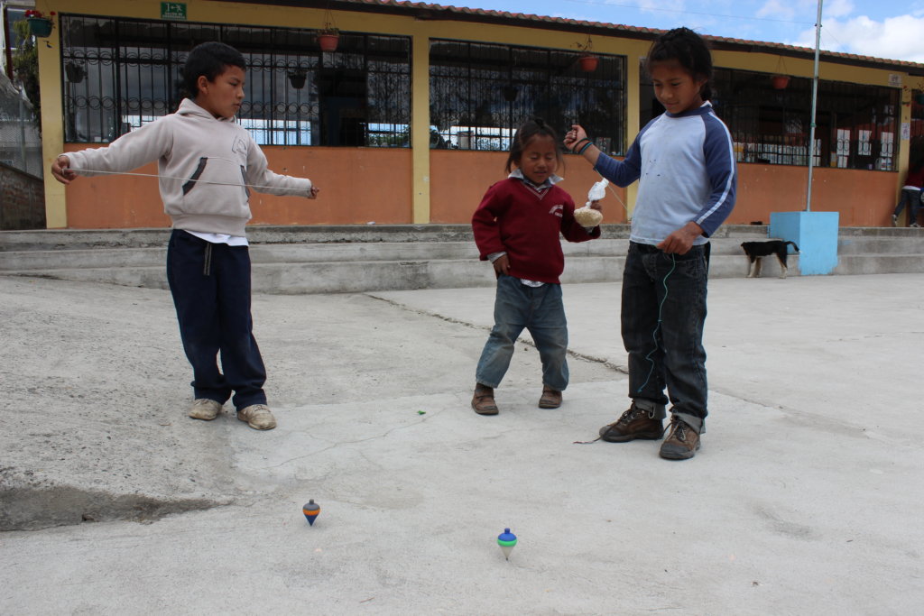 E-Libraries for Post-Earthquake Ecuador