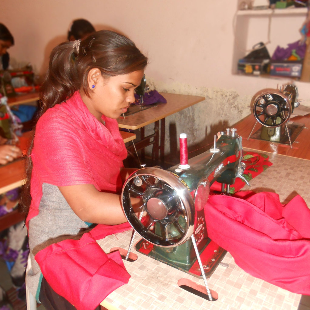 Give A Sewing machine to single mother's
