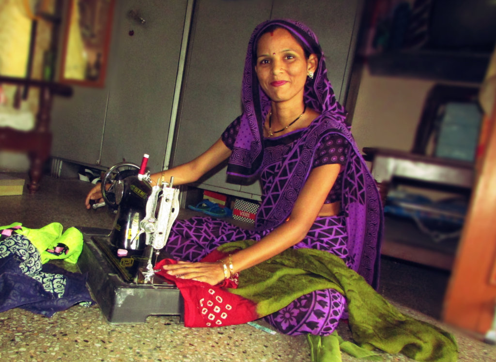 Give A Sewing machine to single mother's
