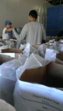 Volunteers Take The Food