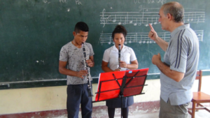 Students learn clarinet