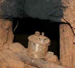 Johnta's toxic tin can he used to light his home
