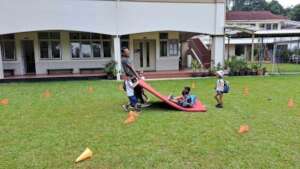 Bugi activity at school