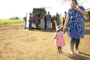 Aphiwe walking with Jessie Bohannon
